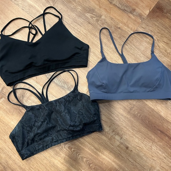 Large sports bra bundle - Picture 1 of 9